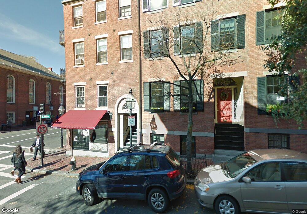 109 Mt Vernon unit 4, Boston, MA 02114 - photo 1