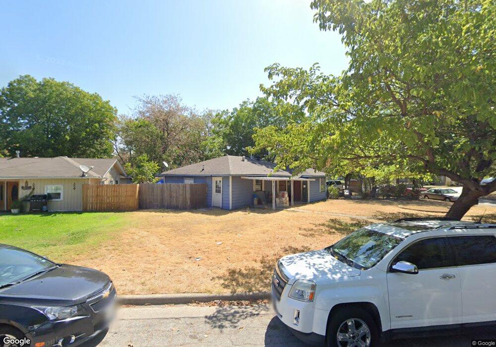 829 Wahoo Trace, Grand Prairie, TX 75051 - photo 1