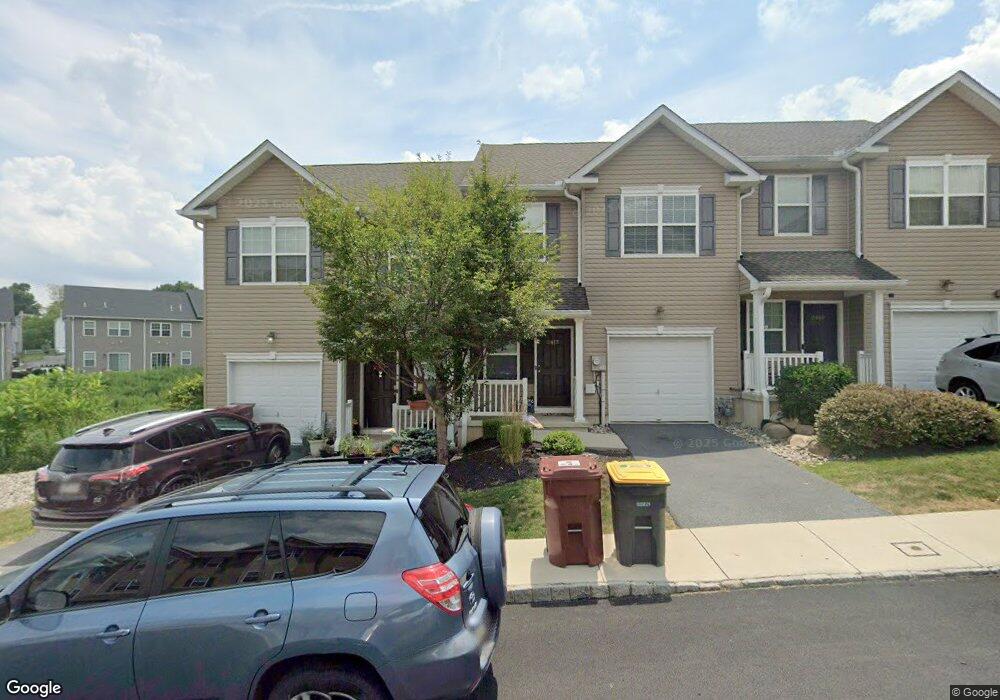 2415 Gentle Hollow Dr, Whitehall, PA 18052 - photo 1