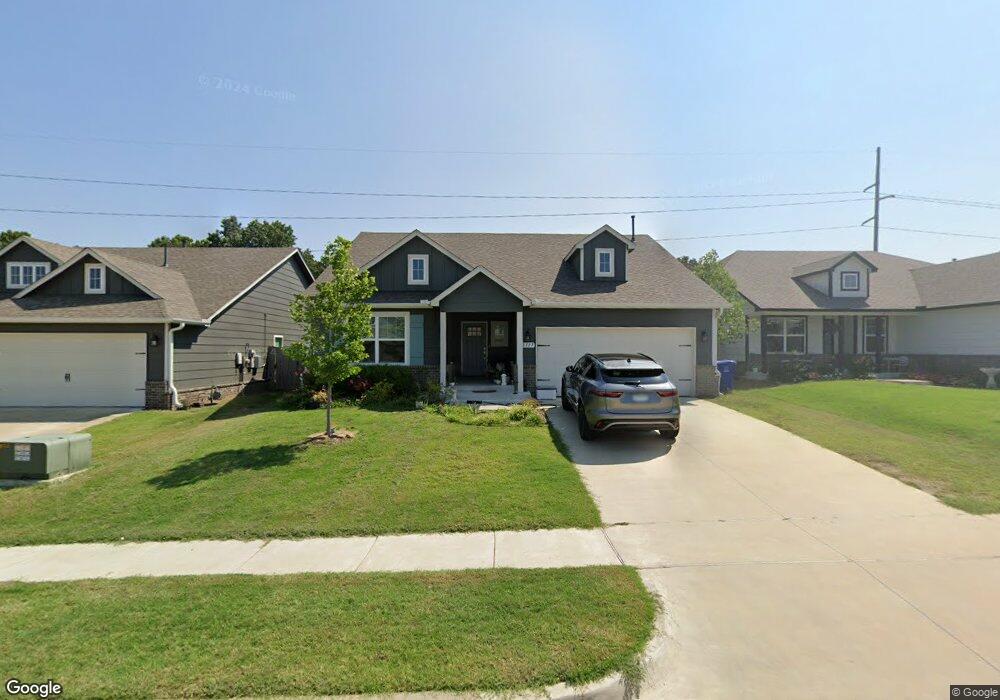 2117 E Winston St, Broken Arrow, OK 74011 - photo 1