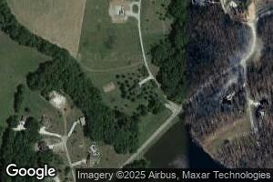 201 Valley View Dr, Hawk Point, MO 63349