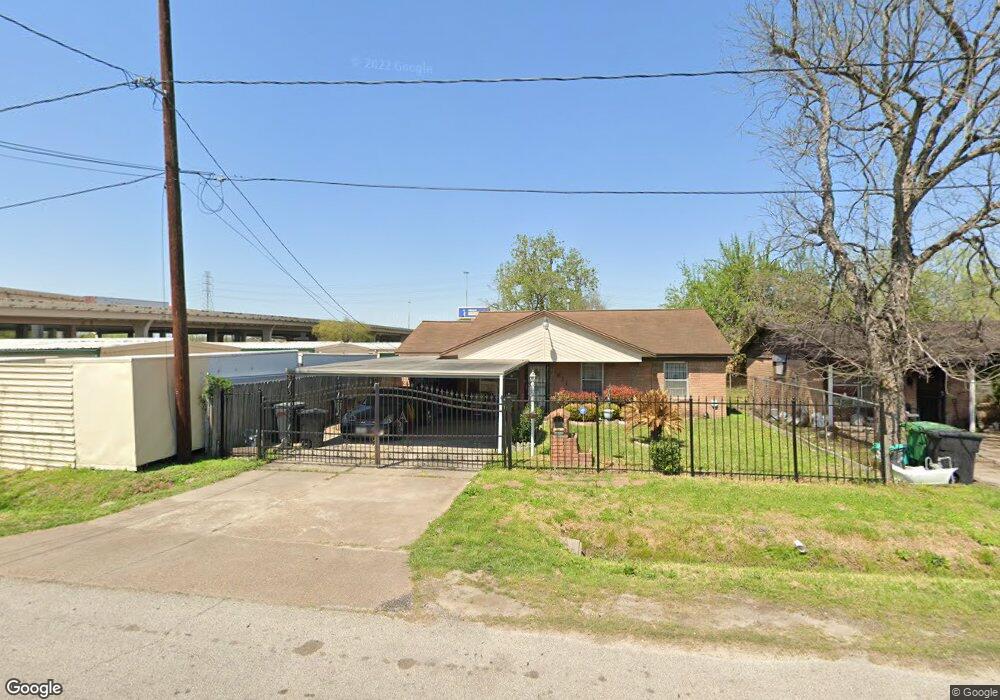 3811 King St, Houston, TX 77026 - photo 1