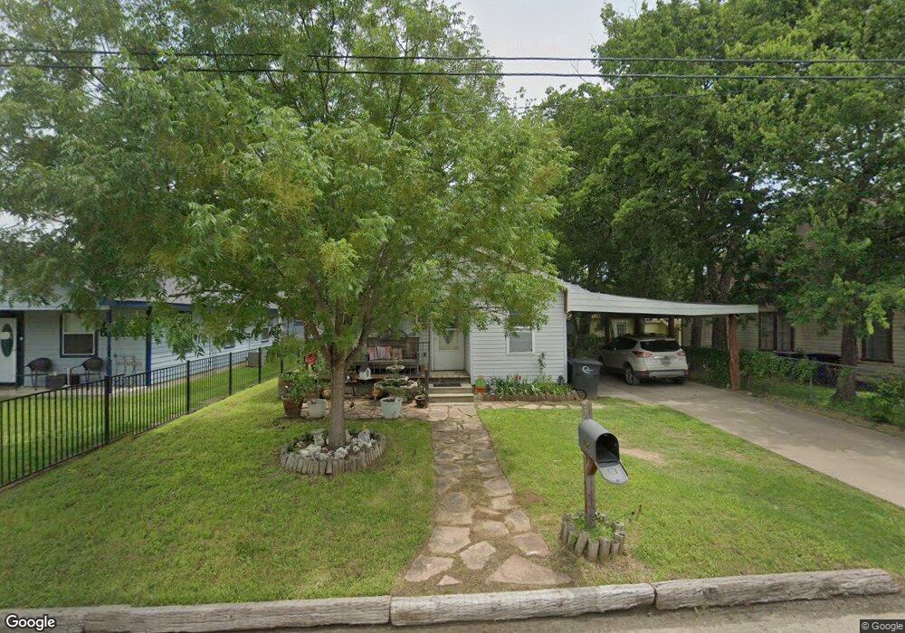 904 Trinity St, Cleburne, TX 76031 - photo 1