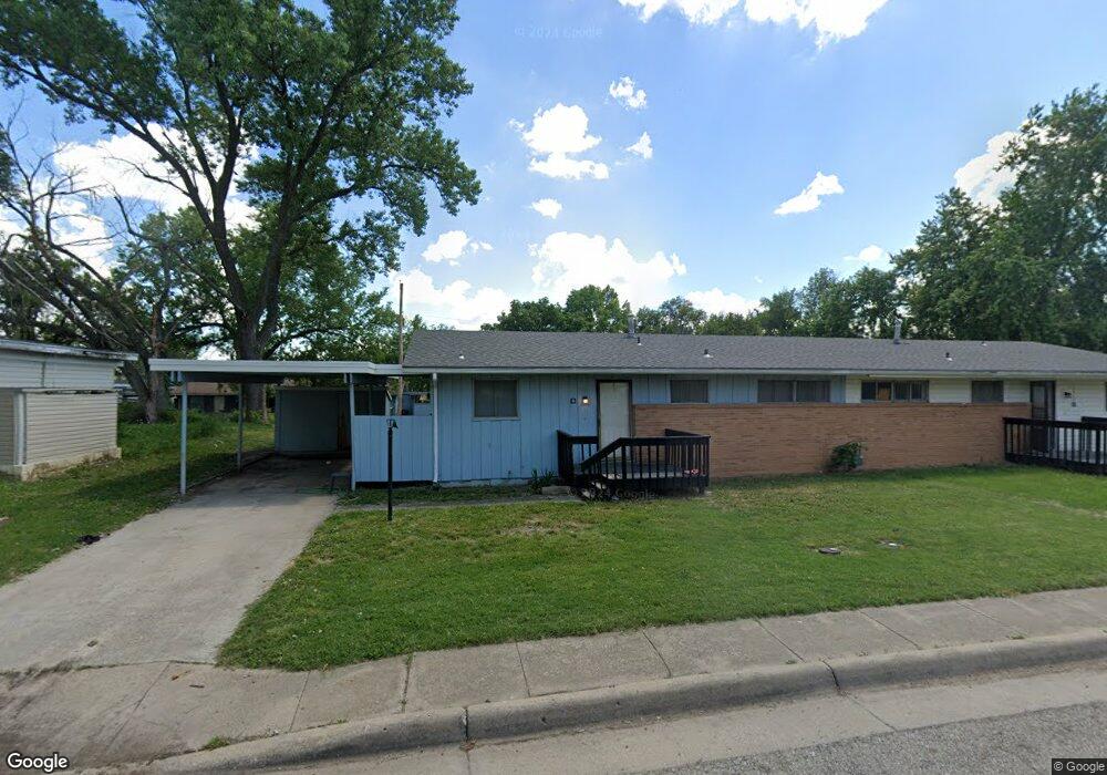 1915 SW 71st St, Topeka, KS 66619 - photo 1