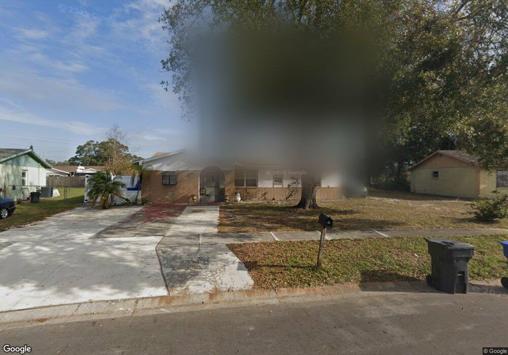 8520 Fish Lake Rd, Tampa, FL 33619 - photo 1