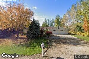 3183 Perkins Dr W, Hull, IA 51239