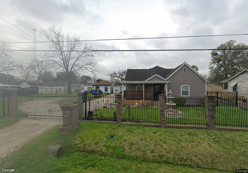 139 Theron St, Houston, TX 77022 - photo 1