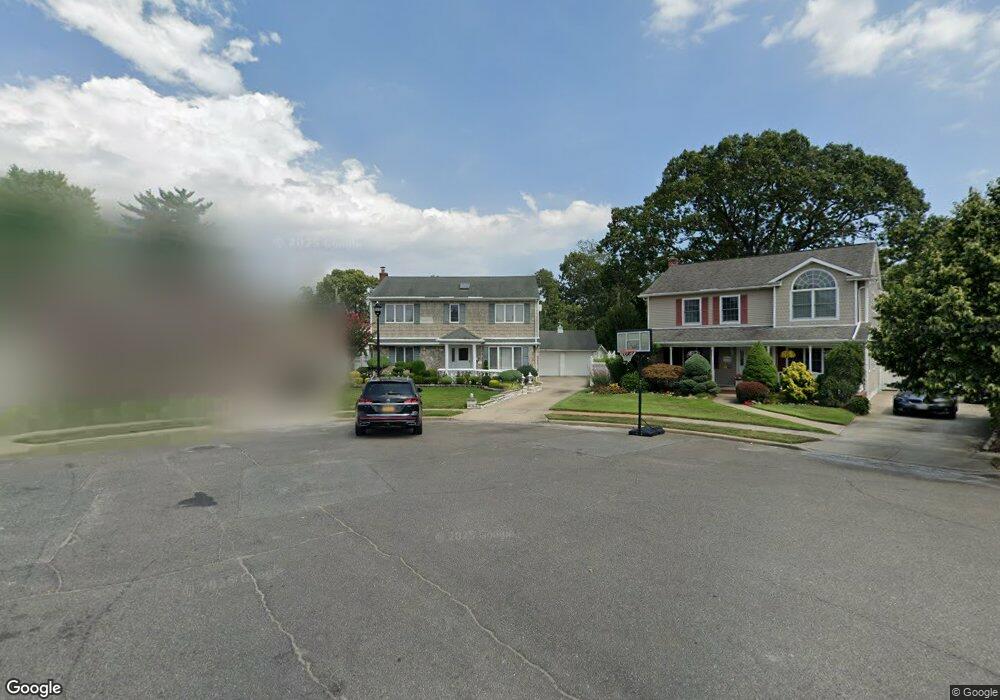 785 Phoebus Ct, Franklin Square, NY 11010 - photo 1