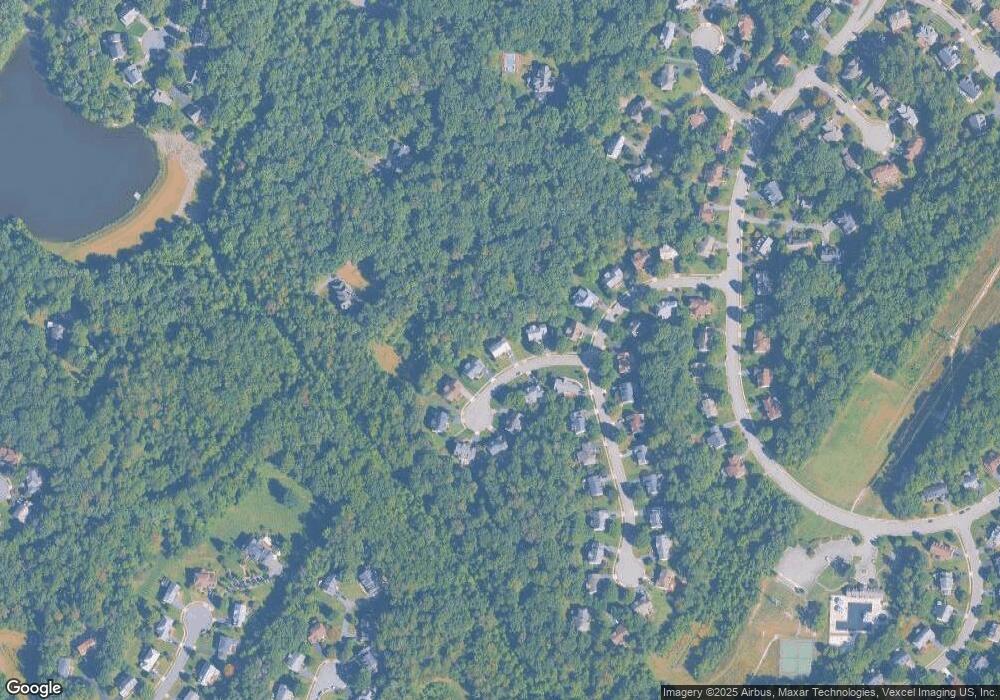 9206 Cross Oaks Ct, Fairfax Station, VA 22039 - photo 1