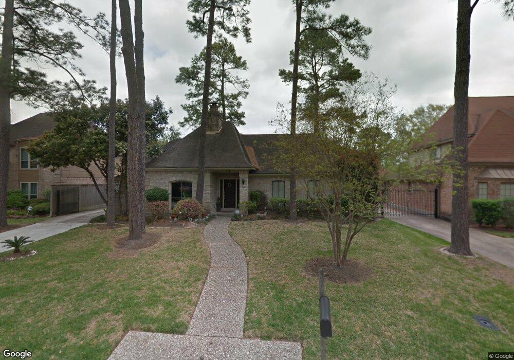 3826 Elmcrest Dr, Houston, TX 77088 - photo 1