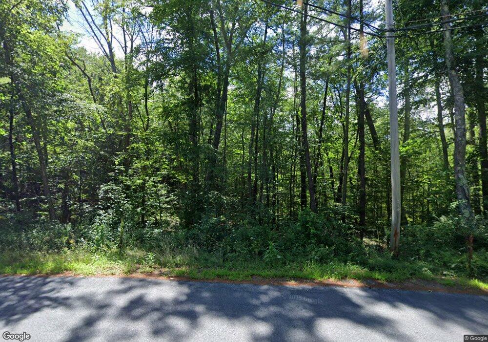 10 Cushing Rd, Newmarket, NH 03857 - photo 1