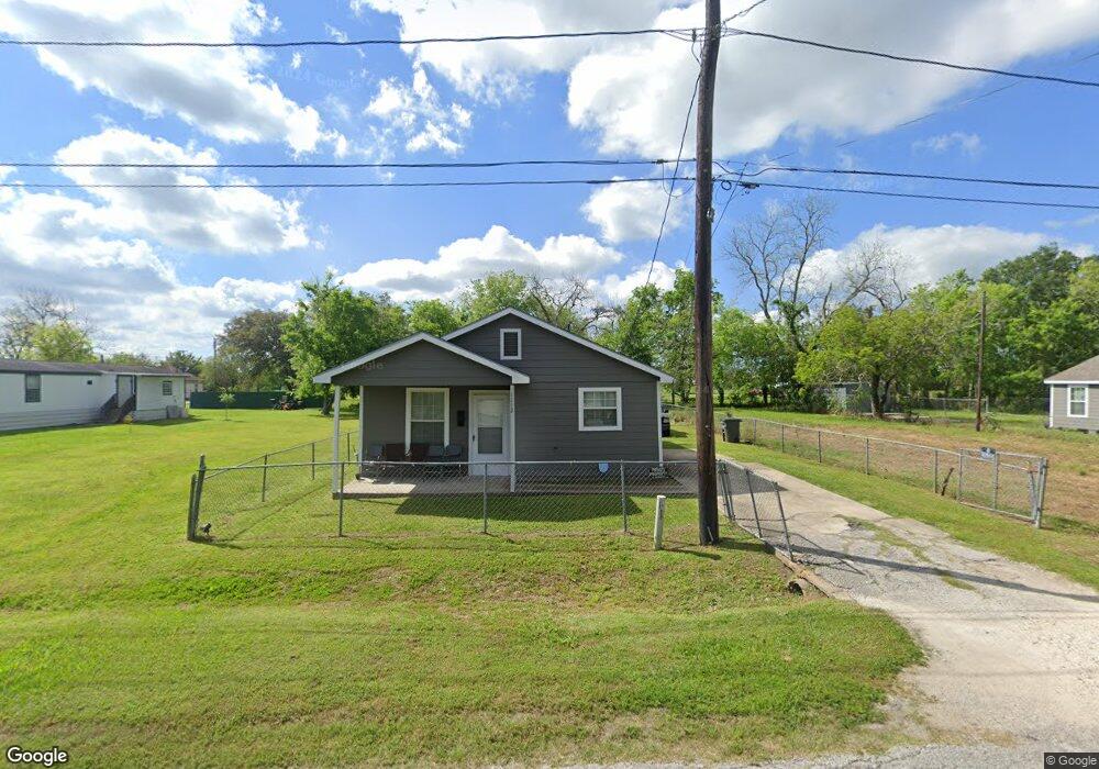 1112 4th St, Bay City, TX 77414 - photo 1
