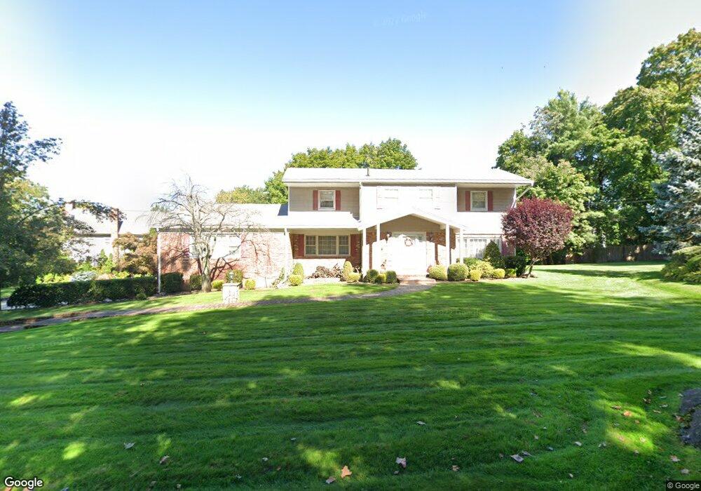 1 Shoreview Ln, Manhasset, NY 11030 - photo 1