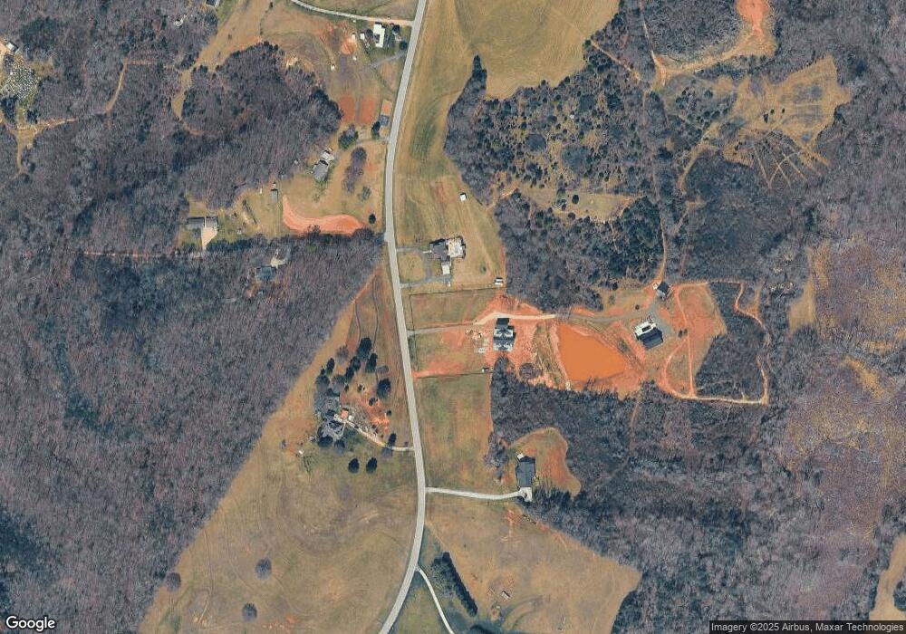 1464 Kendrick Rd, Clover, SC 29710 - photo 1