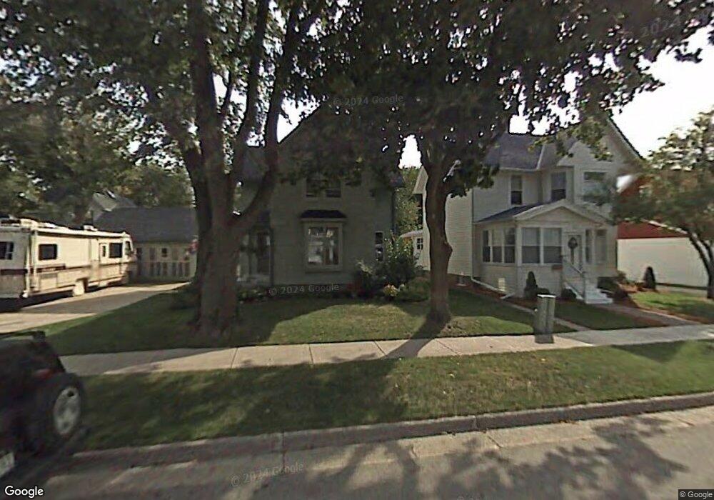 25 S Park St, Oconomowoc, WI 53066 - photo 1