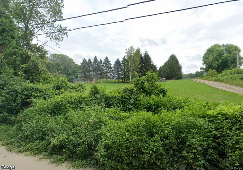 34 Hemlock St, Douglas, MA 01516 - photo 1