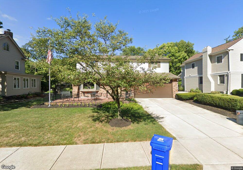 1169 Lincoln Rd, Columbus, OH 43212 - photo 1