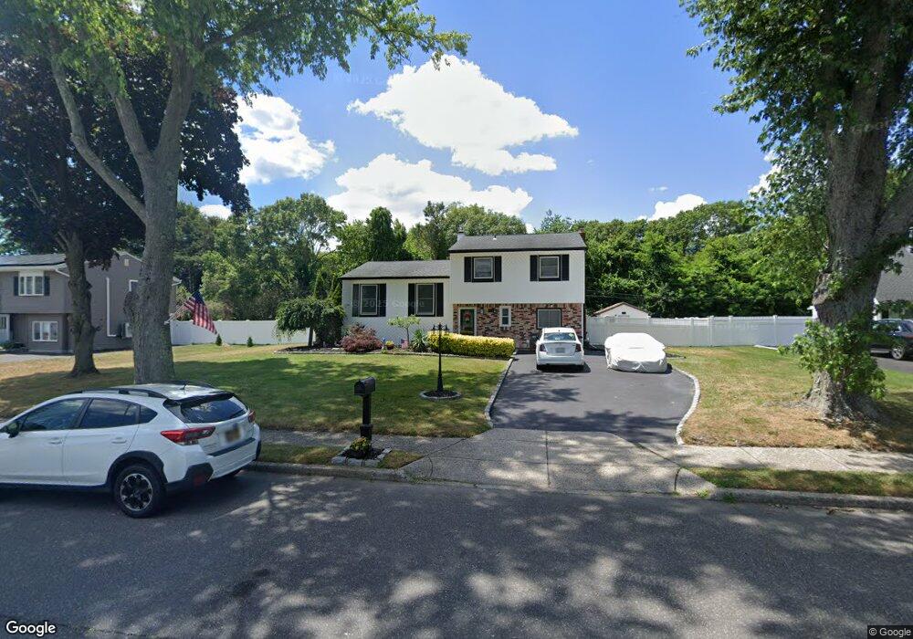 416 Greenbelt Pkwy, Holtsville, NY 11742 - photo 1