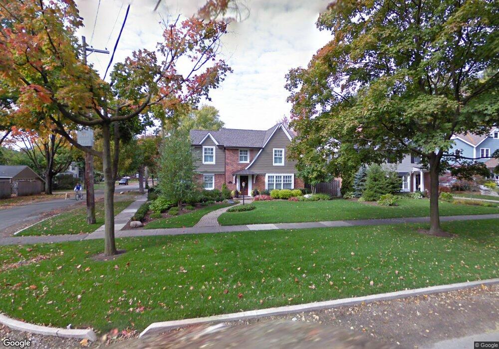 611 Chesterfield Ave unit Bldg-Unit, Birmingham, MI 48009 - photo 1