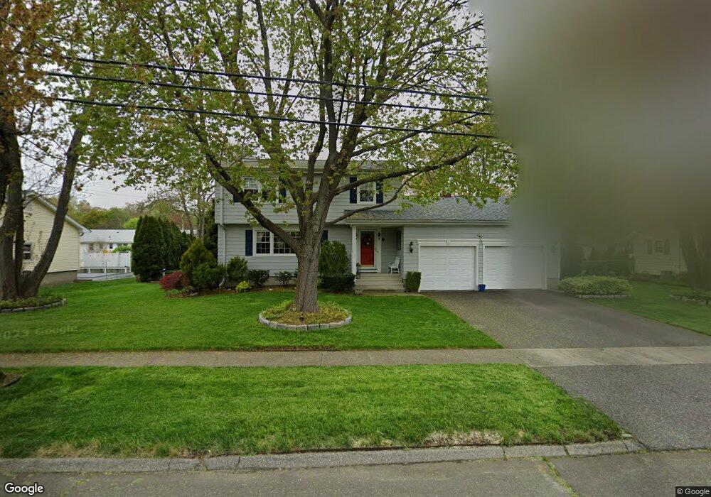 80 Bear Paw Rd, Stratford, CT 06614 - photo 1