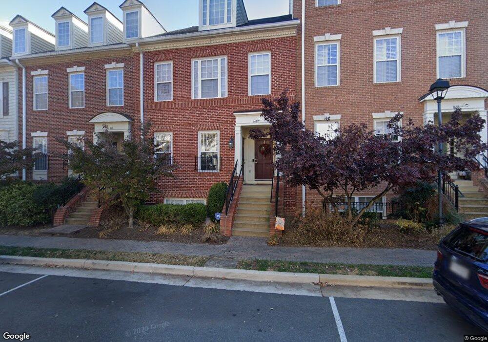 1609-B Hunting Creek Dr, Alexandria, VA 22314 - photo 1