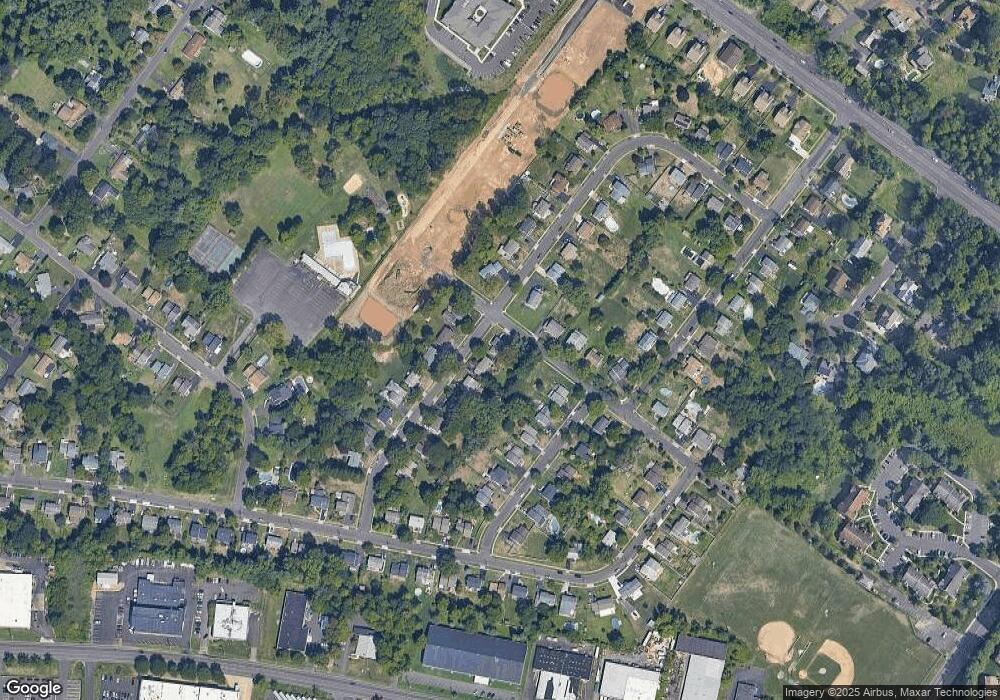 567 Cedarbrook Rd, Southampton, PA 18966 - photo 1