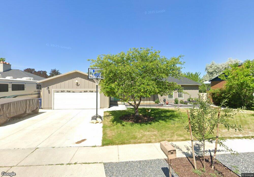 8366 S 1370 E, Sandy, UT 84093 - photo 1