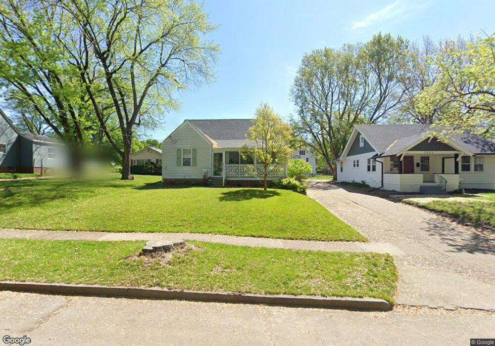 2103 37th St, Des Moines, IA 50310 - photo 1