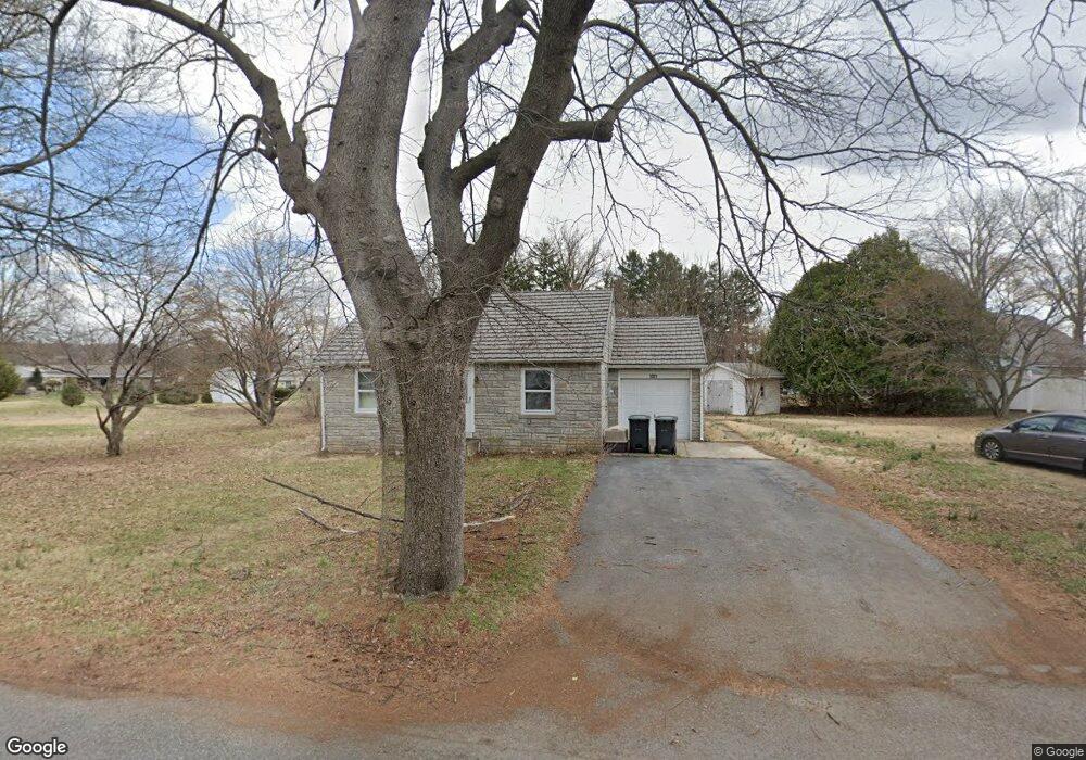 1021 Old Bernville Rd, Reading, PA 19605 - photo 1