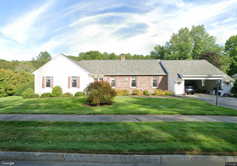 7 Salmon Brook Dr, Nashua, NH 03062 - photo 1