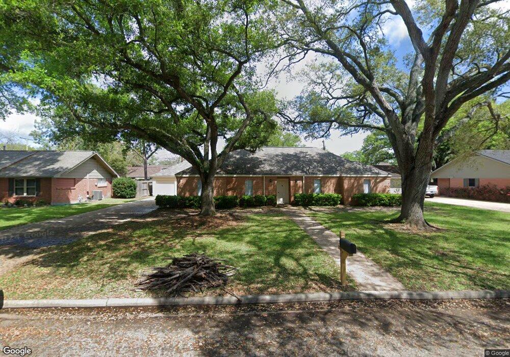 2701 Oak Dr, Bay City, TX 77414 - photo 1