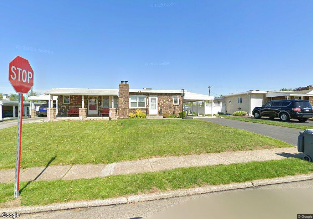 1302 Hillcrest Rd unit 123, Conshohocken, PA 19428 - photo 1