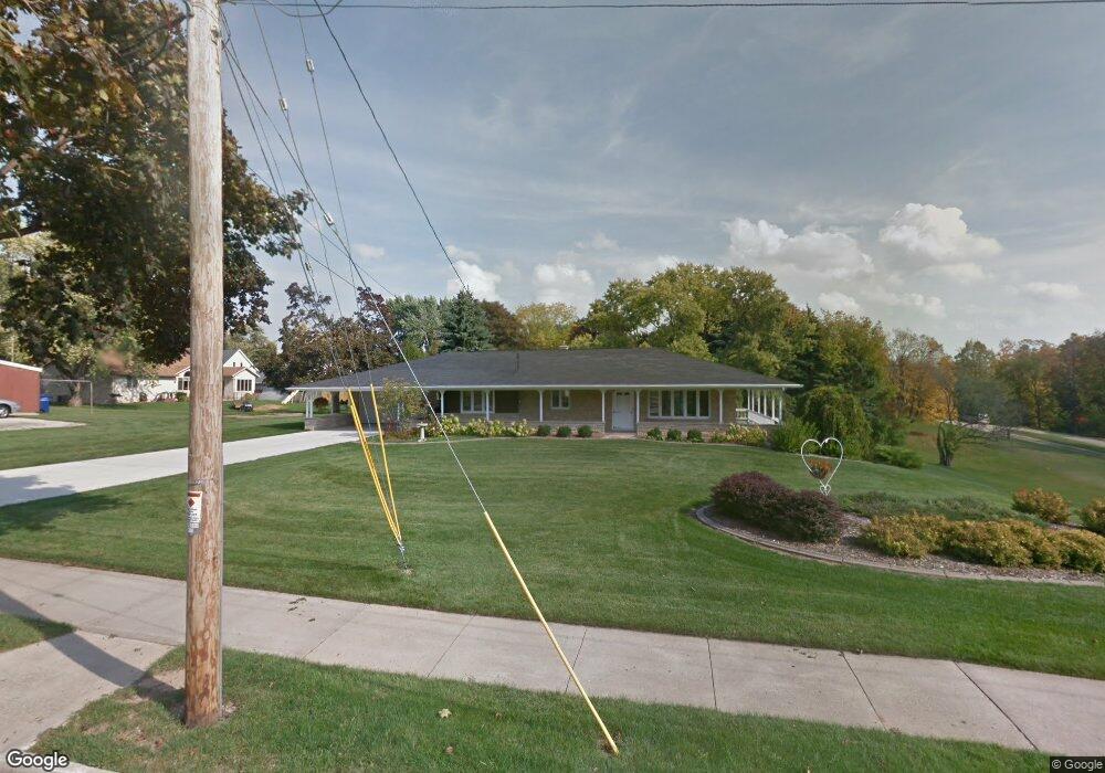 405 Williams St, Combined Locks, WI 54113 - photo 1