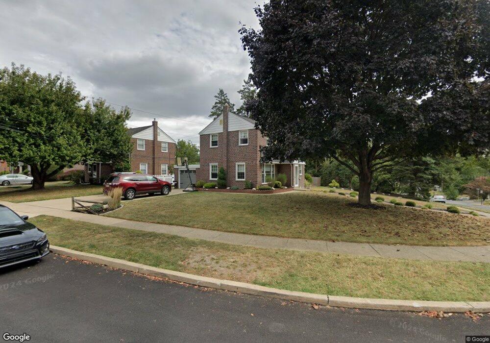 1726 Mount Pleasant Rd, Havertown, PA 19083 - photo 1