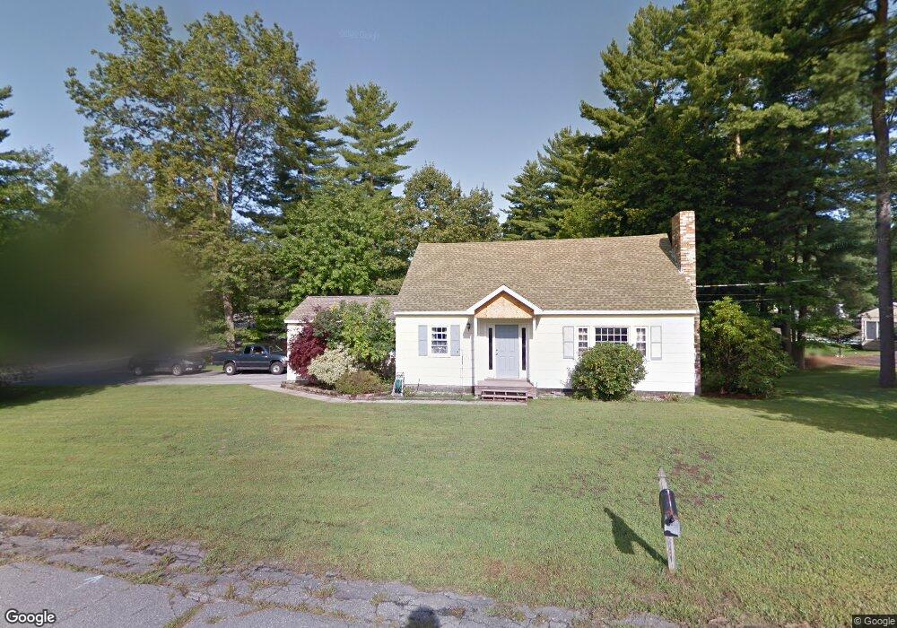 4 Evergreen Dr, MerriMacK, NH 03054 - photo 1