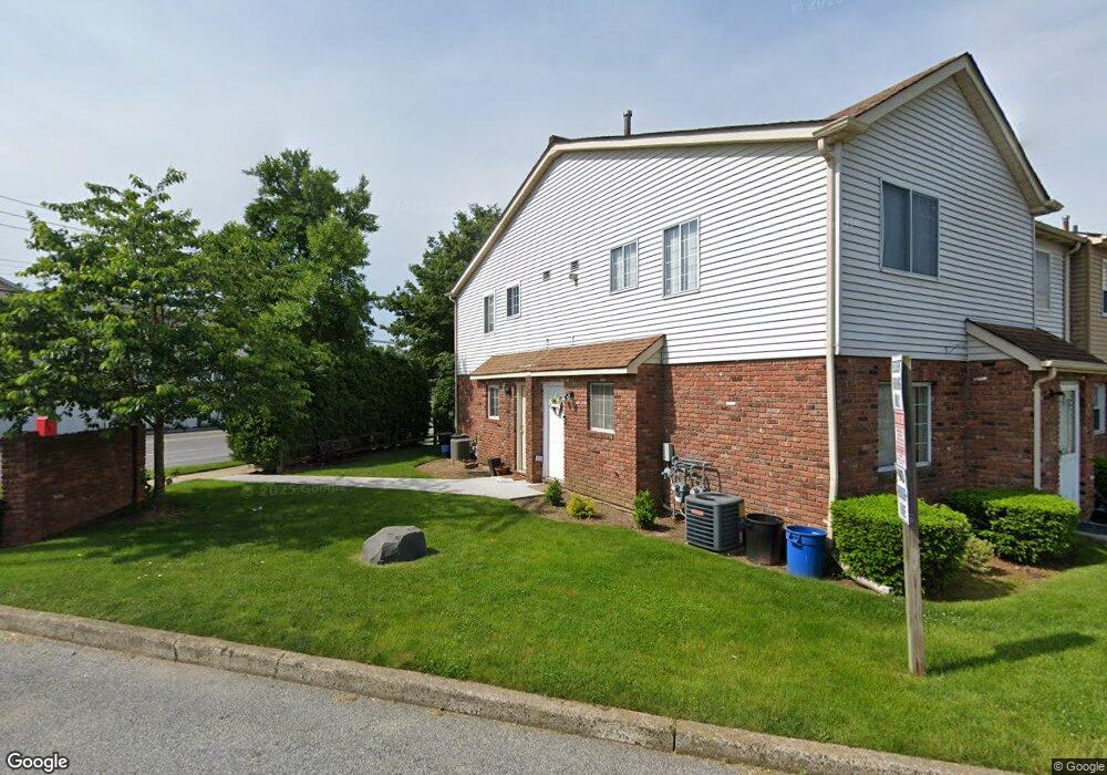 187 Arthur Kill Rd unit E, Staten Island, NY 10306 - photo 1