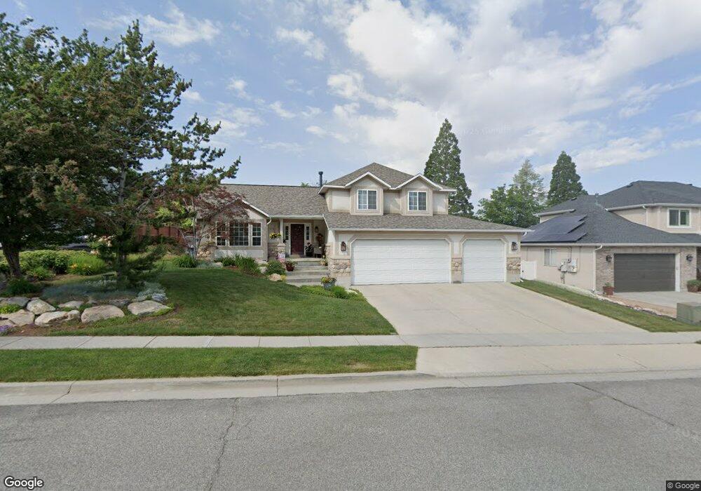 1892 Fall View Dr, Sandy, UT 84093 - photo 1