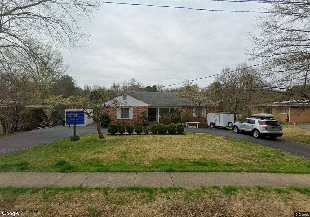 6317 Beachway Dr, Falls Church, VA 22044 - photo 1