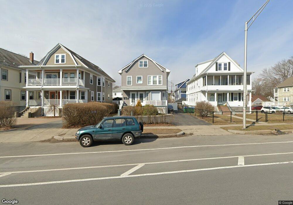 846 Fellsway unit 2, Medford, MA 02155 - photo 1