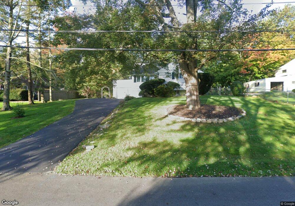 3817 Briarhill St, Mohegan Lake, NY 10547 - photo 1