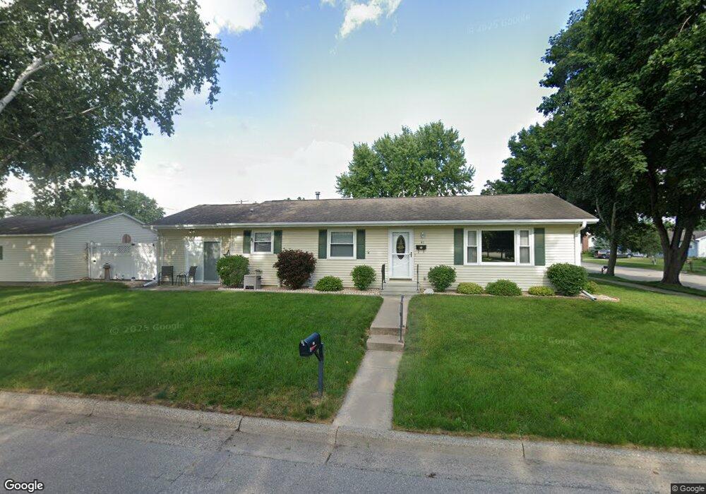 41 S Maple St, La Crescent, MN 55947 - photo 1