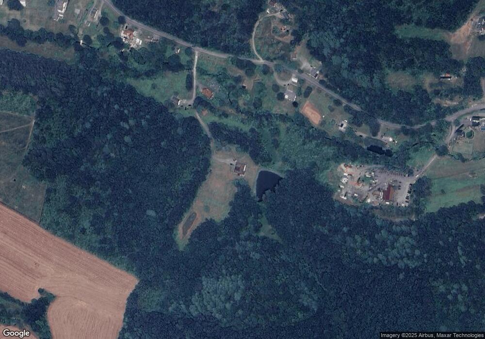 120 N Hilltop Rd, New Ringgold, PA 17960 - photo 1