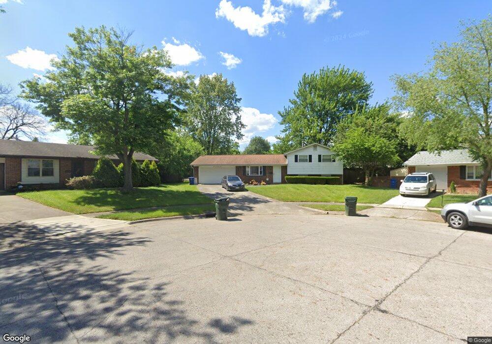 4796 Bromsgrove Ct, Columbus, OH 43232 - photo 1