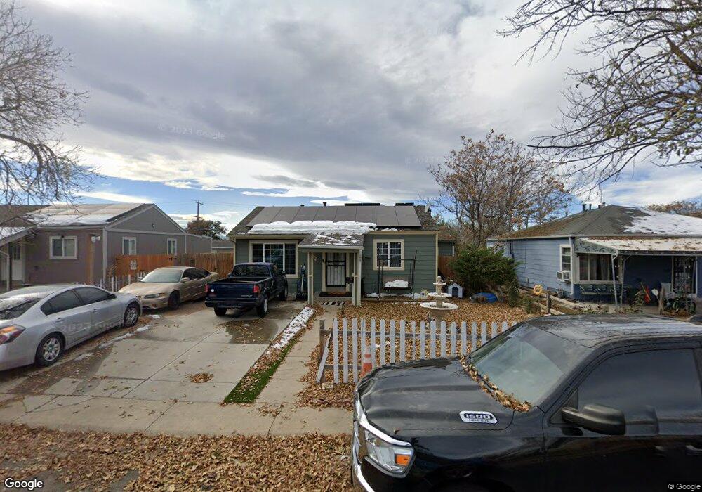 1609 Newark St, Aurora, CO 80010 - photo 1