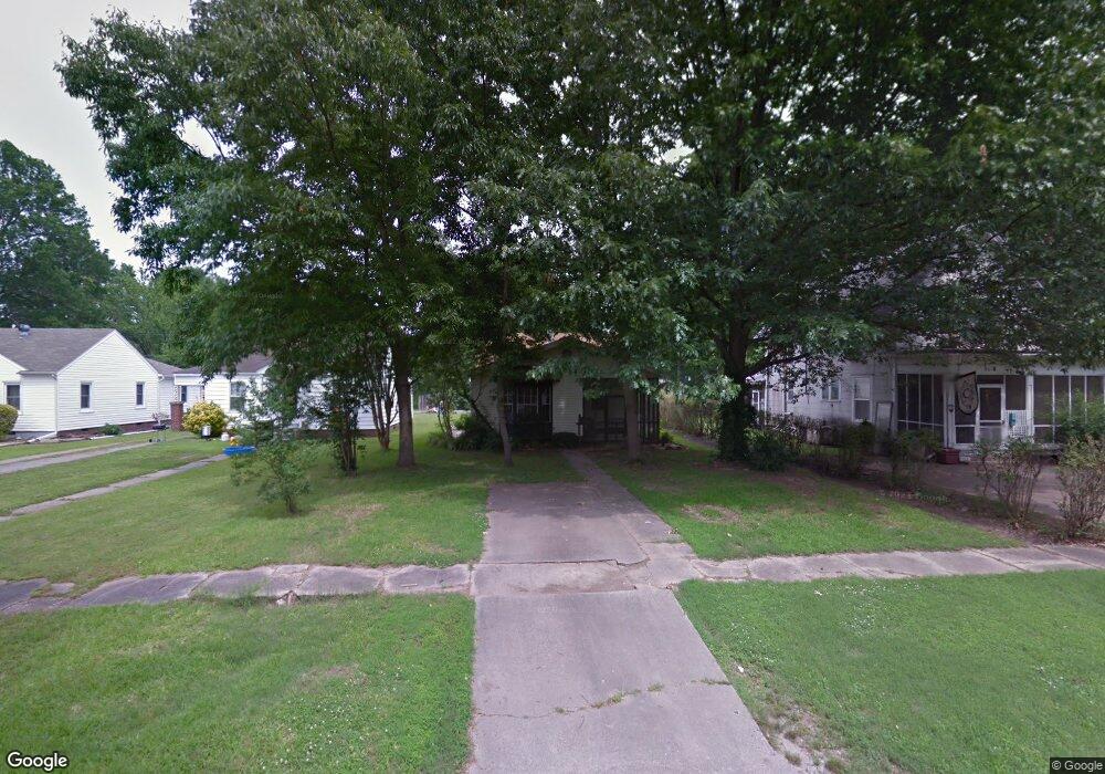 1011 S Porter St, Stuttgart, AR 72160 - photo 1