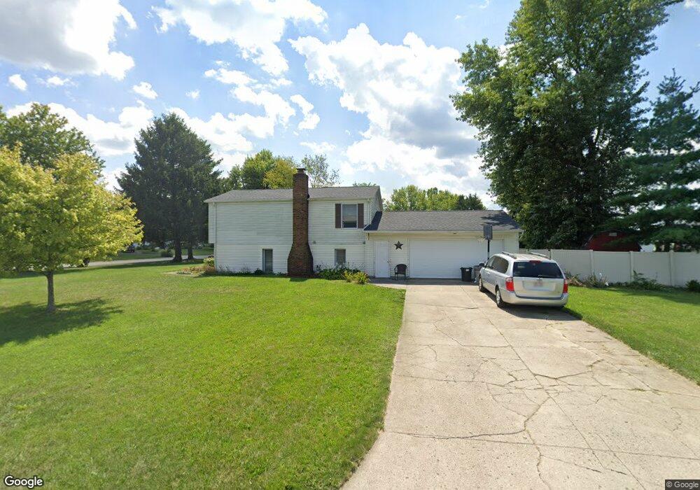 1007 Southland Dr, Bucyrus, OH 44820 - photo 1
