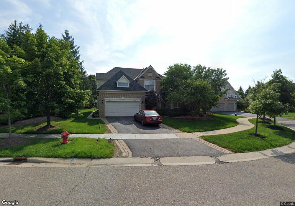 4980 Lake Crest Dr unit 3, West Bloomfield, MI 48323 - photo 1