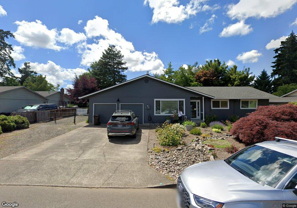 711 NW Baker Dr, Canby, OR 97013 - photo 1