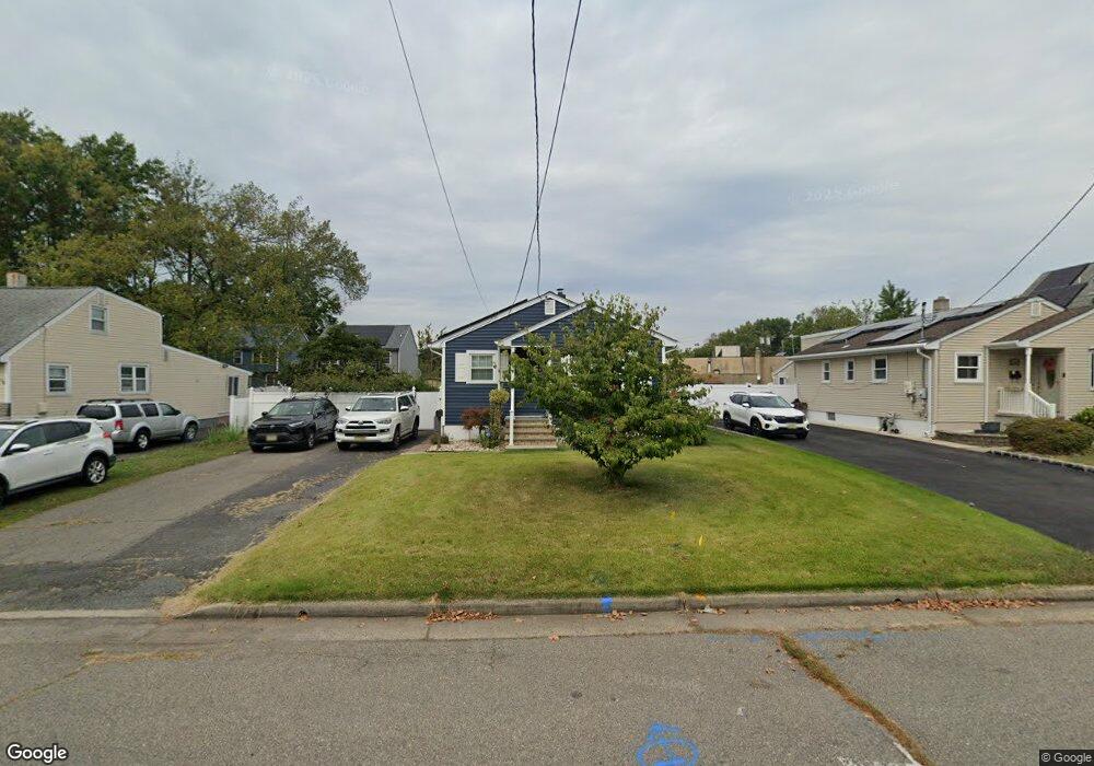 545 Voorhees Ave, Middlesex, NJ 08846 - photo 1