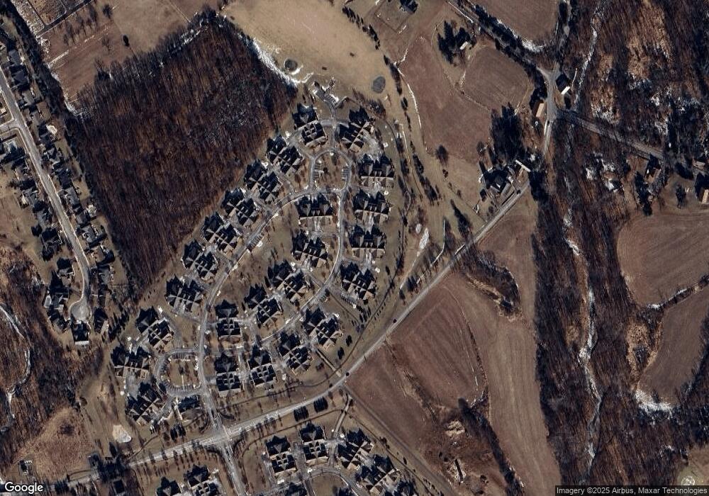 1054 Bordeaux Ln, Pennsburg, PA 18073 - photo 1